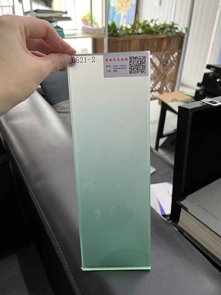 渐变玻璃
